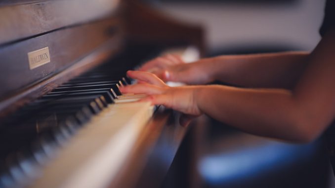 Så använder du musik för att förbättra träningen illustration